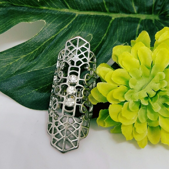 Ring - Picture 1 of 4